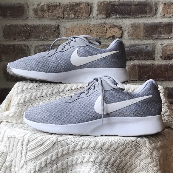 Nike Other - Nike Mens Tanjun Sneaker